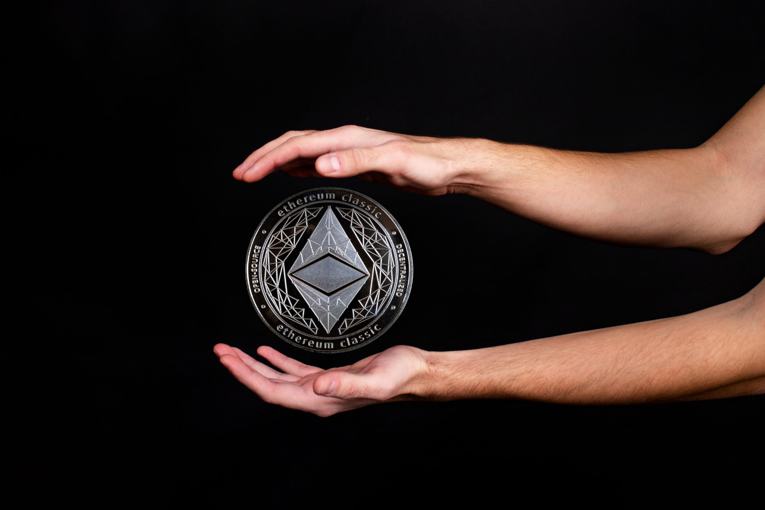 Кибератака на Bybit: куда исчезли 40 233 ETH?