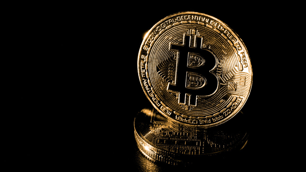 Усиление интереса к биткоину: фундаментальные факторы роста