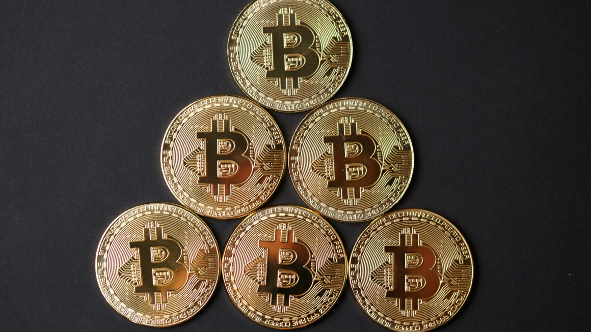 BTC укрепляется: минимум продаж и максимум спроса сигнализируют о бычьем импульсе