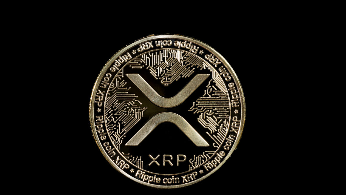 =Фейковые видео и реклама в X: как мошенники паразитируют на имени Ripple