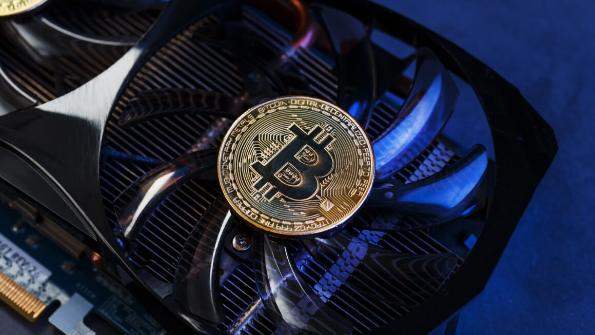 Биткоин-ETF бьют рекорды: $609 млн за день и $2,3 млрд за неделю