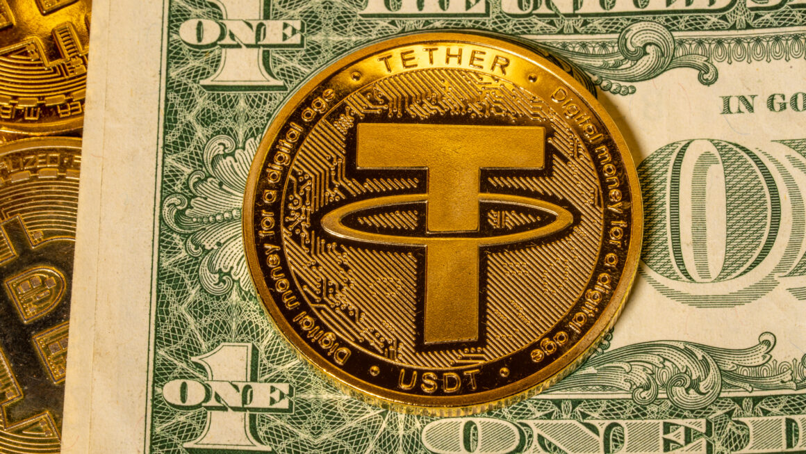 Tether может привлечь $20 млрд: SoftBank и Ark Investment обсуждают сделку