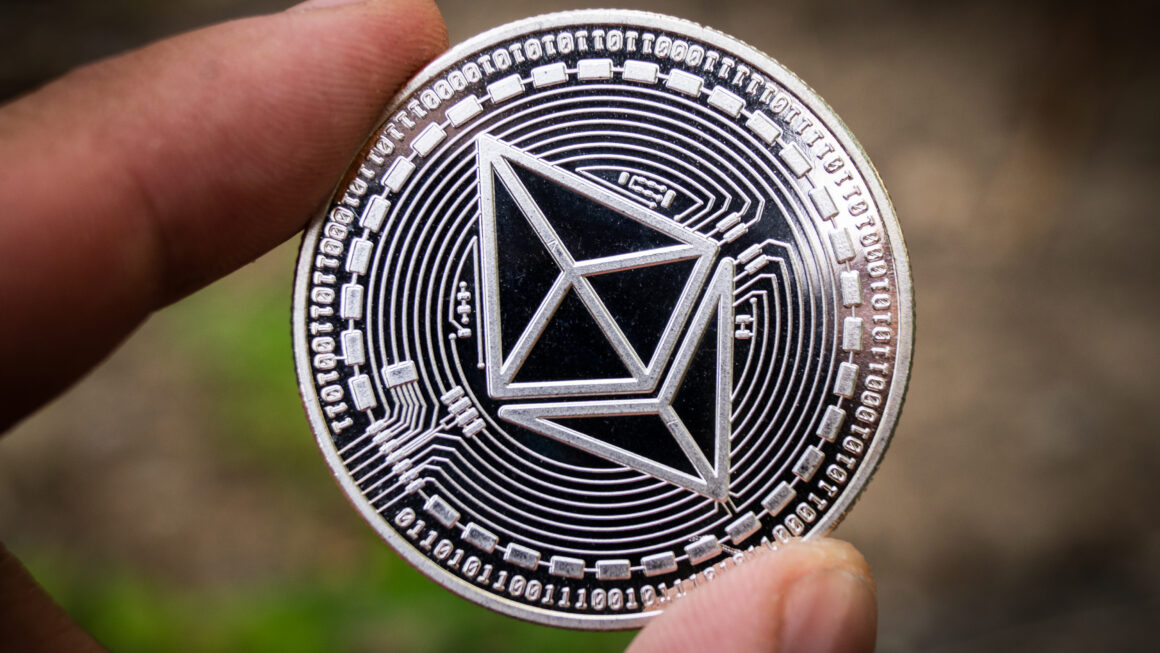 Ethereum меняет рынок: как институциональные игроки трансформируют криптоинфраструктуру