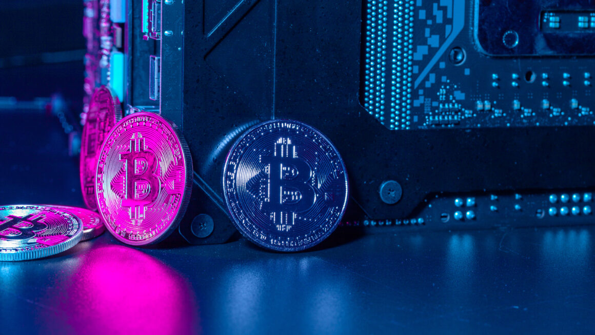 Криптофонды привлекают рекордные инвестиции: институциональный интерес усиливается